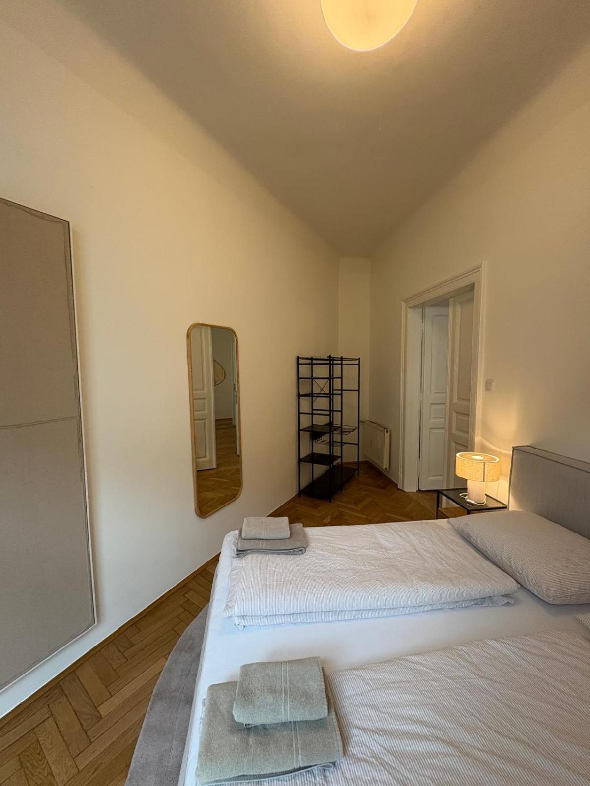Premium Apartment In Altstadtnaehe Graz Eksteriør bilde